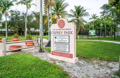 Pinewood Park Apartment | Small but cozy and stocked - Osprey Park