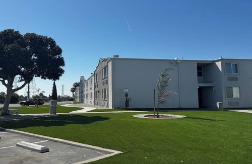 Harbor Apartment | Smart Location | 4 Units Close to Highway | Pets Are Allowed | Free Parking