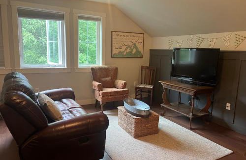 Palmer Bed & Breakfast | Snowgoose Pond Bed & Breakfast