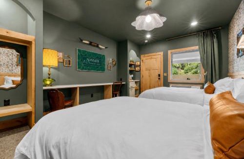 Jasper Hotel | Sommer House Inn-Woodland Room