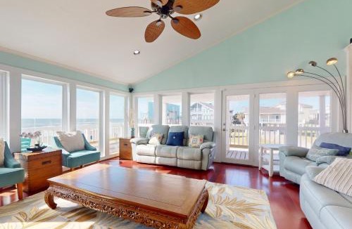 Pirates Beach House | Song Beachfront