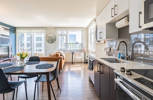 West Bellevue Apartment | Sophari Parkside: Bellevue Apartments