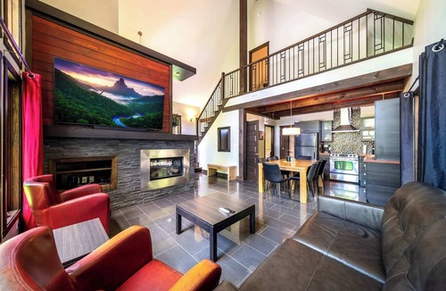Scott Ski Chalet | Spa & Pool Table | Ivy Cottage