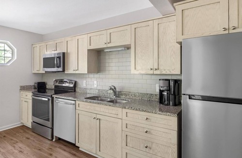 Sea Scape Hotel | Spacious 1BR Suite w/Kitchen: Steps to Indoor Water Park & Lake Trails