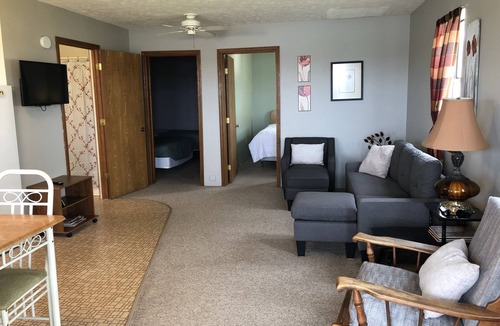 Mountain Home Condo | Spacious 2 bedroom condo with stunning lake view #11