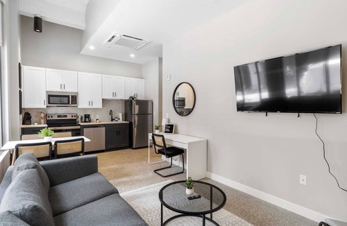 Downtown Cincinnati Apartment | Spacious 2BR | Textile by CozySuites