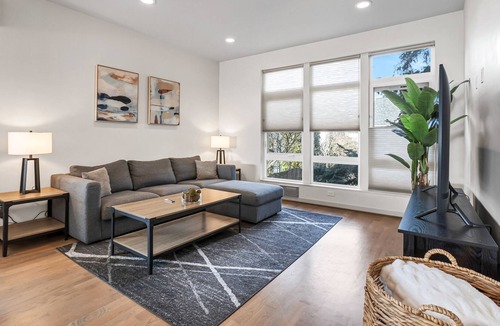 Old Ballard House | Spacious 3Bdr Home with Parking & Rooftop Patio