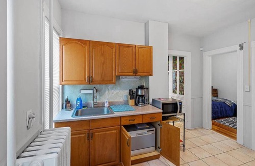 Albany Apartment | Spacious 4‑Bedroom Vacation Rental – First‑Floor Home Near Downtown Albany