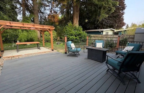 Olympia House | Spacious 5BR Olympia retreat with private yard, pond, near Capitol and trails