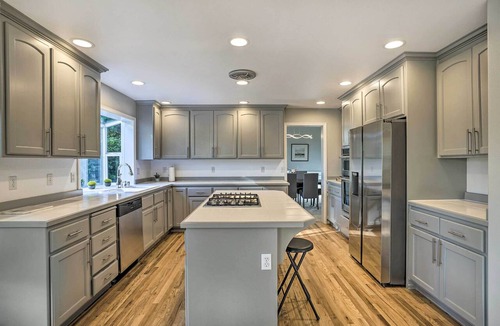 Seattle Hill-Silver Firs Cottage | Spacious Group Getaway in Snohomish!