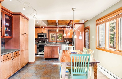 Forest Hills House | Spacious House with Excellent Ski Area Views