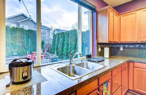 Kent Cottage | Spacious Kent Home Near Seatac Airport w/Patio