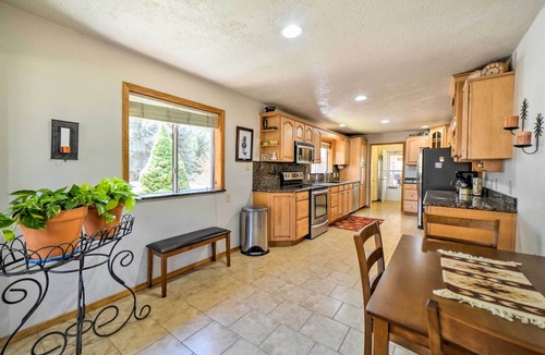 Mancos Cottage | Spacious Mancos Home w/Furnished Deck & Yard!