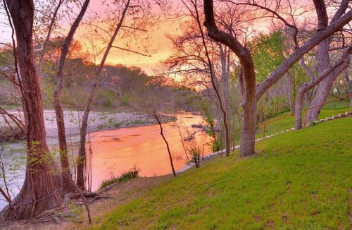 Martindale House | Spacious Riverfront Home