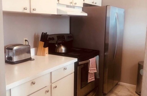 View Ridge Condo | Spacious Seattle Retreat Near Beach, Trails & Parks