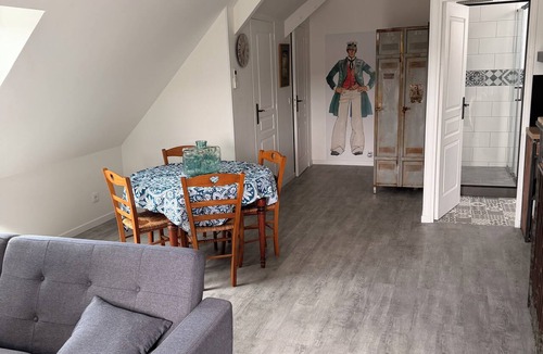 Grand-Couronne Apartment | Spacious studio apartment