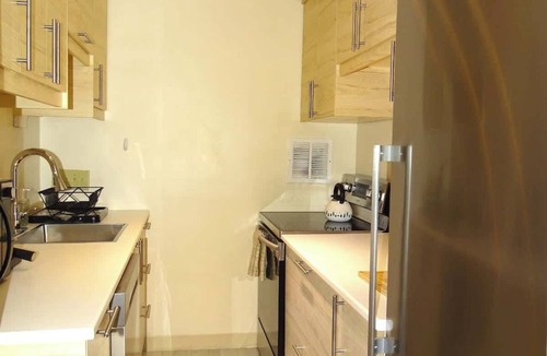 Mid-Cambridge Condo | Spacious Studio Near Harvard Sq