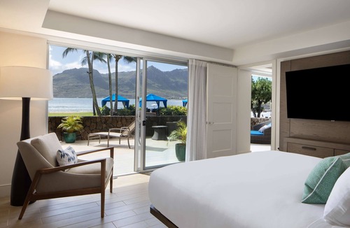 Lihue Hotel | Spacious Suite w/Private Lanai | Beachfront Retreat w/Airport Shuttle