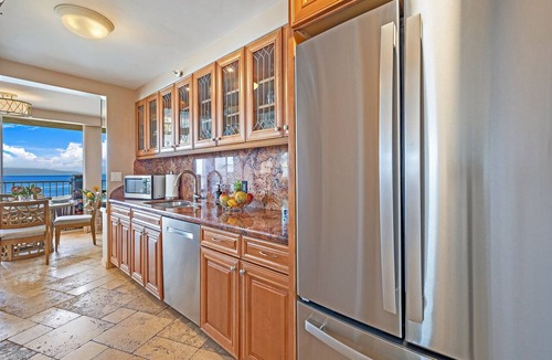 Kahana Condo | Spectacular ocean views at Spacious 2-BR AC Pool- Royal Kahana 610