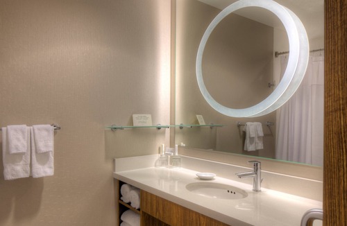 University Area Hotel | SpringHill Suites Anchorage University Lake