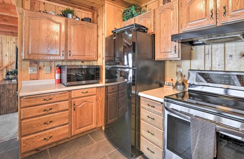 Star Valley Ranch Cabin | Star Valley Ranch Cabin Getaway: Hot Tub!