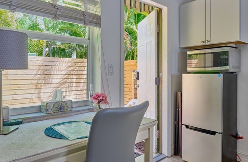 Boca Raton House | Steps to the beach! Secluded,! Private patio! Book now for season!