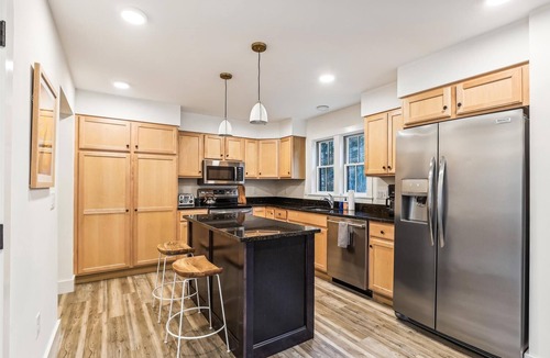 Stowe Hollow House | Streamside Hollow: 3 br w/fireplace, firepit, & garage!