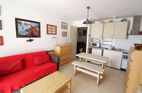 Le Grau-Du-Roi Apartment | Studio 100m from the beach private parking