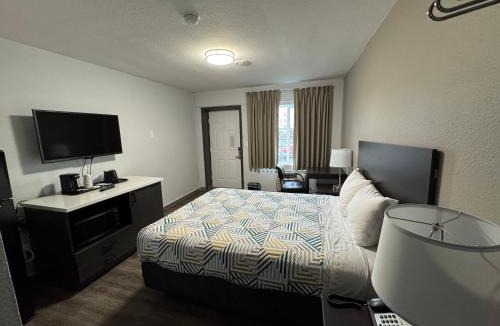 Downtown Vancouver Hotel | Studio 6 Suites Vancouver WA Waterfront