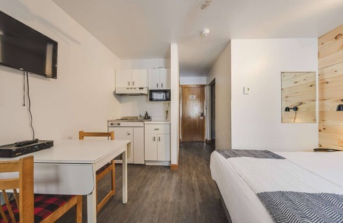 Saint Ferreol les Neiges House | Studio St-Anton 5 (1 Q) - 2 people