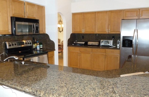 Greenview Shores House | Stunning 4 BR Pool Home Close to Horse Shows and Polo! Weekly rental.