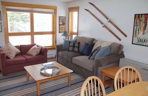 Carrabassett Valley Condo | Sugarloaf Mountain : 2 Bed, 2 Bath : Snowbrook Village Ground Floor End Unit.