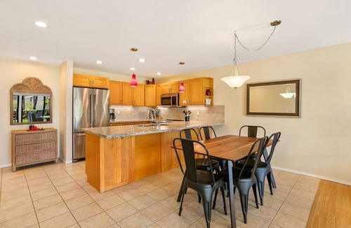 Kihei Condo | Summer open! Oceanview, no stairs and a Murphy Bed