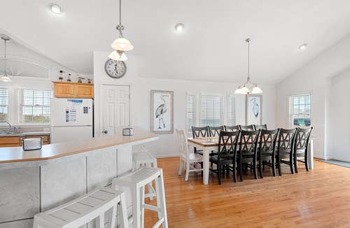 South Nags Head House | Summer Rental: Semi-oceanfront, Pool, Rec Room
