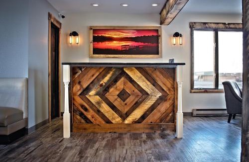 Devils Lake Hotel | Sunlac Inn Devils Lake