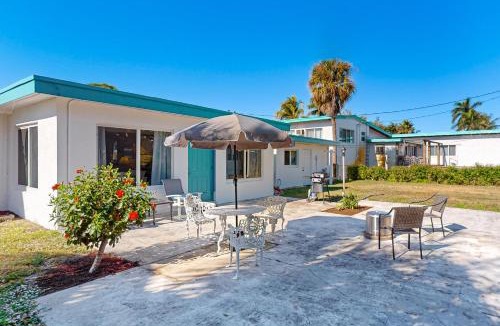 Lake Worth House | Sunset Lake House