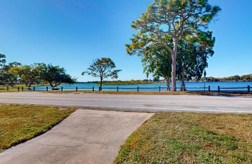 Lake Worth House | Sunset Lake House