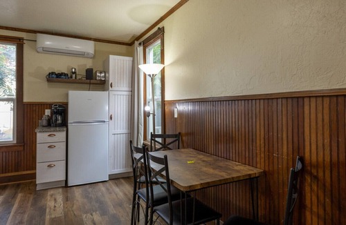Market District Apartment | Sunset - Rhodee #1: Close to UO/Autzen