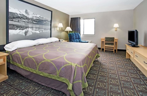 Fort Collins Hotel | Super 8 by Wyndham Fort Collins