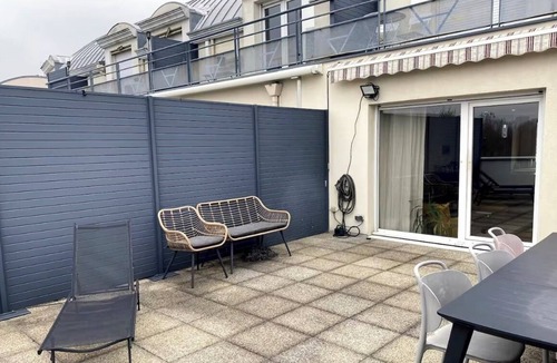 Yves Farge - Le Fleuve Apartment | Superbe Duplex Centre de Lyon - Rooftop et Parking