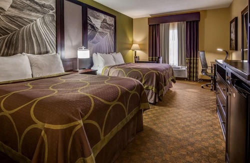 Alvin Hotel | SureStay Plus Hotel by Best Western Alvin