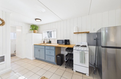 Westport Cottage | Surf Shack 2: Cozy Cabin + Wifi in Westport
