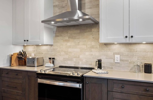 Kamloops House | Switchback Creek Two - 12 : Stunning, New 3BDRM/2BATH Townhome. Private H/T.
