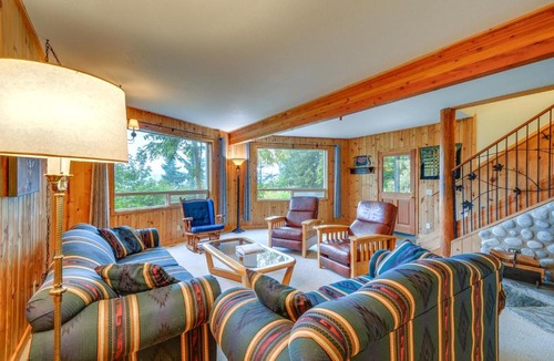 Matlock House | Tahuya Cabin: Hood Canal + Olympic Mountain Views!