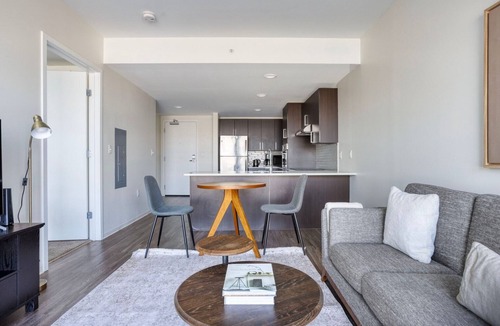 East Cambridge Apartment | Tasteful East Cambridge 1BR w/Gym & W/D, nr Green Line, by Blueground
