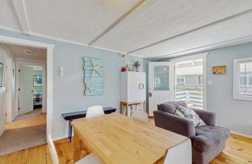 Oyehut-Hogans Corner House | Ten Pines Cottage in Ocean Shores