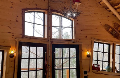 Warren Cabin | The Birch Birch Treehouse at Sugarbush!