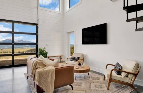 Stevensville House | The Bitterroot Bunkhouse