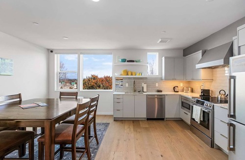 East Queen Anne Apartment | The Boy Who Lived, Harry Potter's Sweet Suite