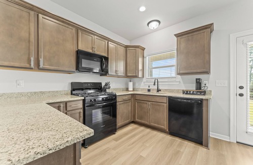 Denham Springs House | The Cinder Way-LSU and NOLA access